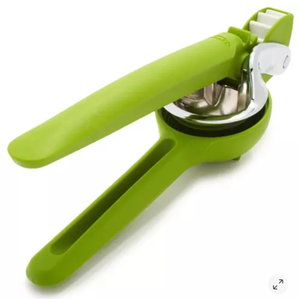 ♥️BUY 2 GET 1 FREE Chef’n FreshForce Lime Citrus Juicer, Retail Price $27.95 USD